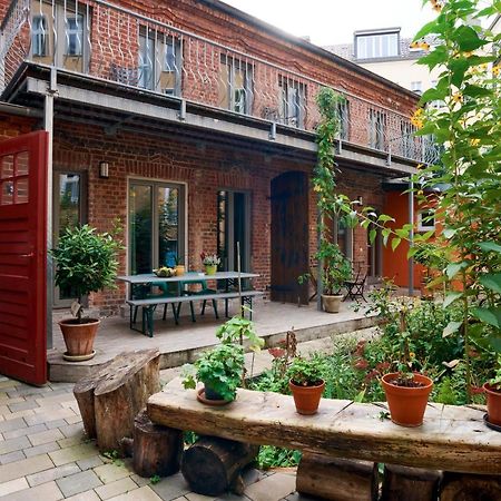 ベルリンBeautiful And Cozy Remise For Up To 6 Guestsアパートメント エクステリア 写真