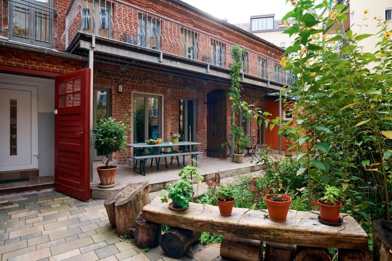 ベルリンBeautiful And Cozy Remise For Up To 6 Guestsアパートメント エクステリア 写真